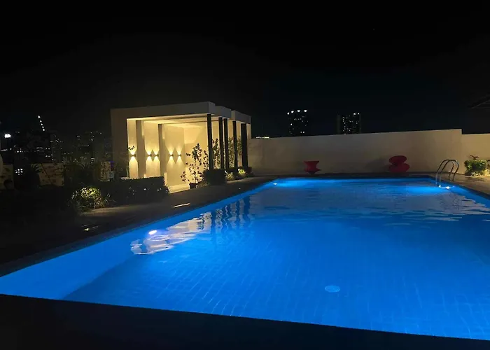 The Median Aparthotel *