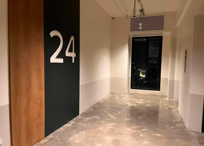 The Median Aparthotel *